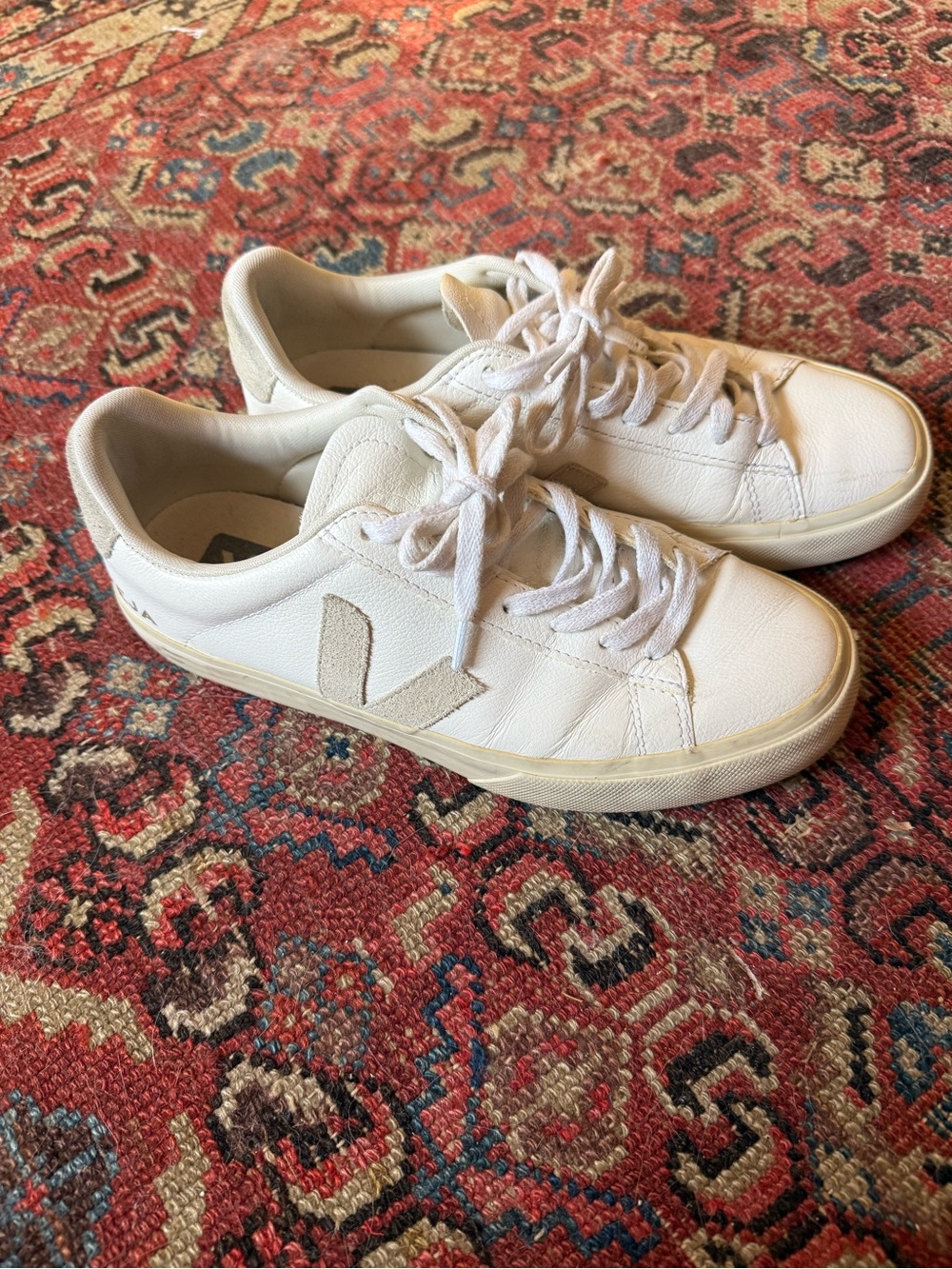 Veja sneakers gently worn size 40